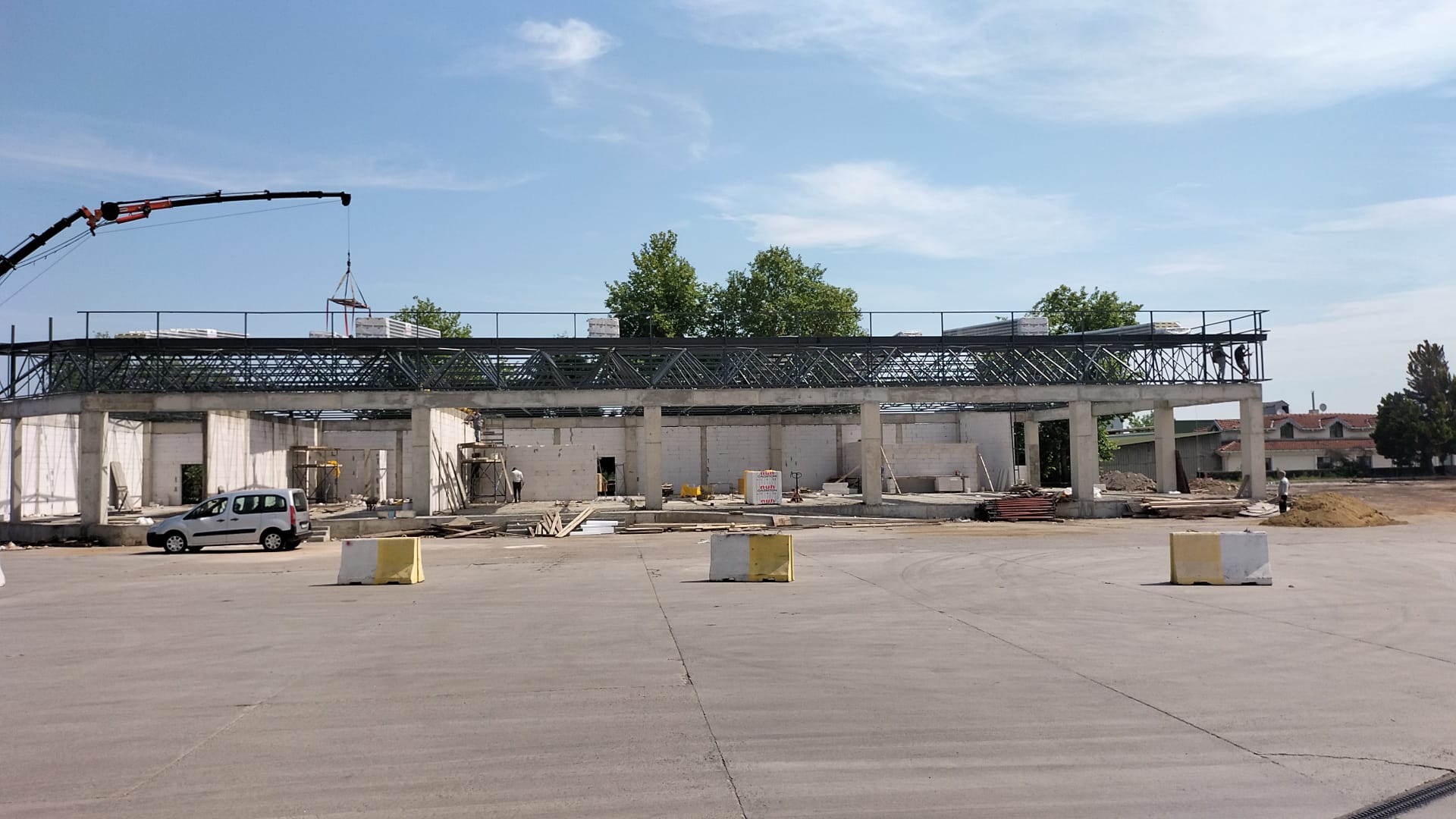 Uzay çatı imalatı ve montajı yapılması